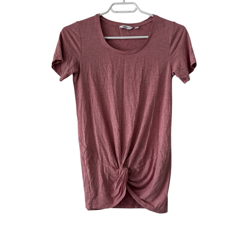 2/$10 REITMANS women’s Knotted Hem T-Shirt Dress in Mauve - size XXS